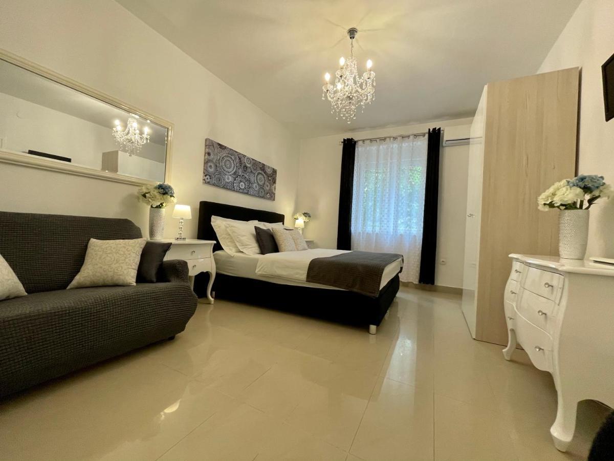 Central Square Guest House Zadar Exterior photo