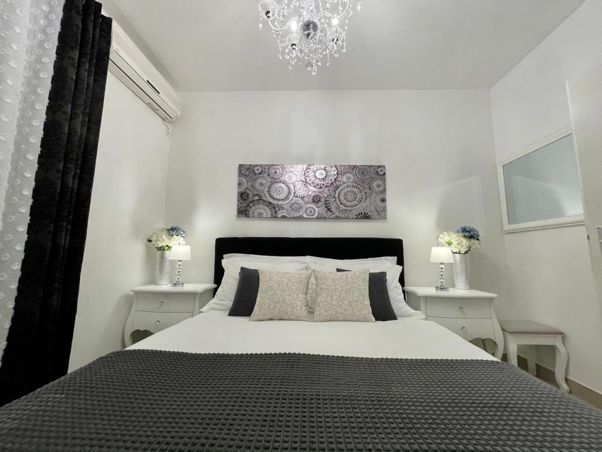 Central Square Guest House Zadar Exterior photo