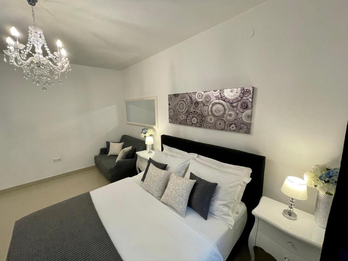 Central Square Guest House Zadar Exterior photo